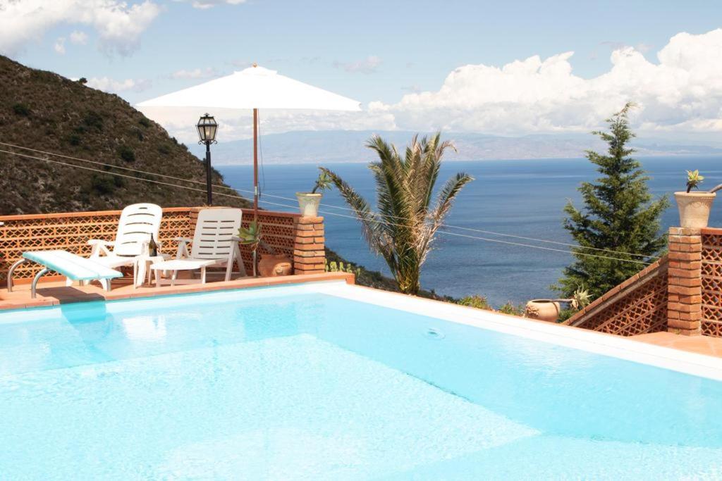Casa Dei Sogni Taormina Bed & Breakfast Exterior photo