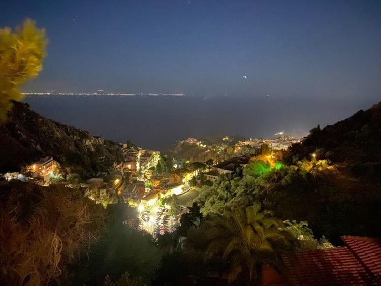 Casa Dei Sogni Taormina Bed & Breakfast Exterior photo