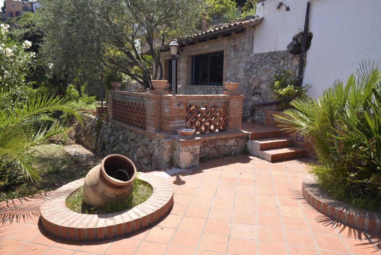 Casa Dei Sogni Taormina Bed & Breakfast Exterior photo